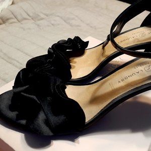 CHINESE LAUNDRY 3INCH HEEL IN BLACK